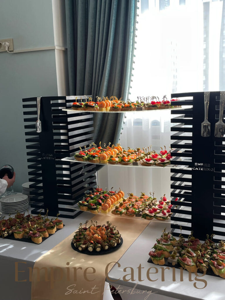 кейтеринг в спб фуршет заказать недорого